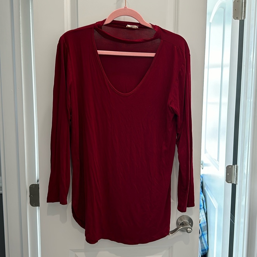 Long sleeve maroon shirt